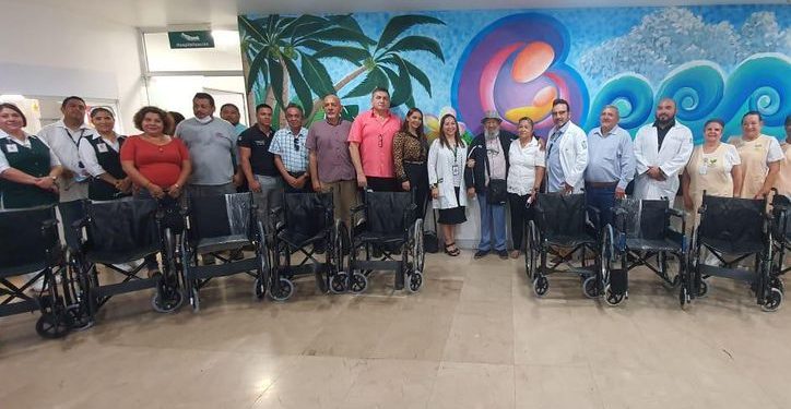 El IMSS Quintana Roo recibe  donación de 30 sillas de ruedas