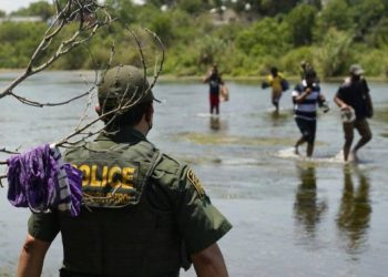 Corte Suprema de EU pone fin al programa fronterizo ‘Permanecer en México’