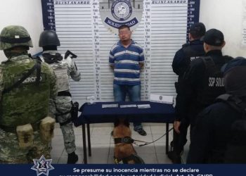 Aseguran a sujeto por posesión de posibles narcóticos en Playa del Carmen