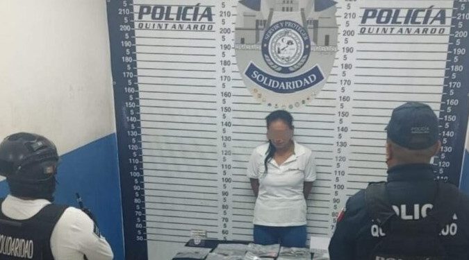 Aseguran a mesera del restaurante ‘Martina’ de Playa del Carmen por posesión de narcóticos