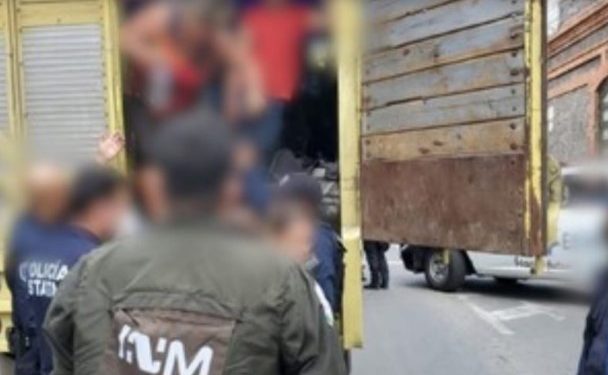 INM informa hallazgo de más de 100 migrantes en Puebla