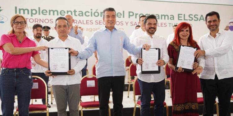 Entornos laborales seguros y protegidos contribuyen a generar más empleos más crecimiento económico: Carlos Joaquín