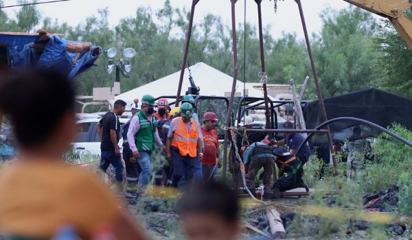 AMLO aseguró que lo que suceda este día será decisivo para que los buzos puedan ingresar al sitio