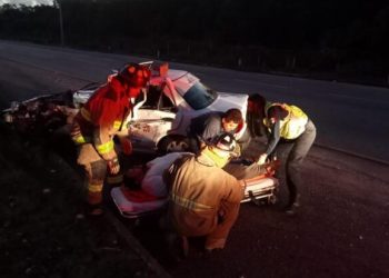 Taxista de Yucatán sobrevive de milagro tras chocar contra un tráiler