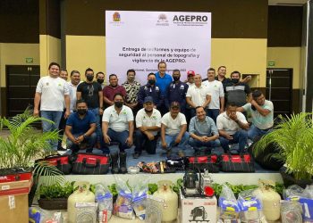 Entrega la AGEPRO equipo táctico y herramientas al personal que salvaguarda el patrimonio del Estado