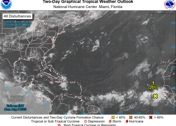 Onda tropical provoca gran área de lluvias y tormentas eléctricas desorganizadas en el Atlántico