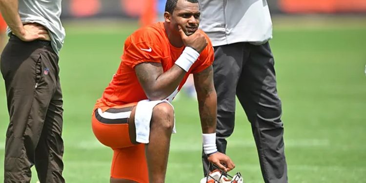 Jugador de la NFL, Deshaun Watson es suspendido por conducta sexual inapropiada