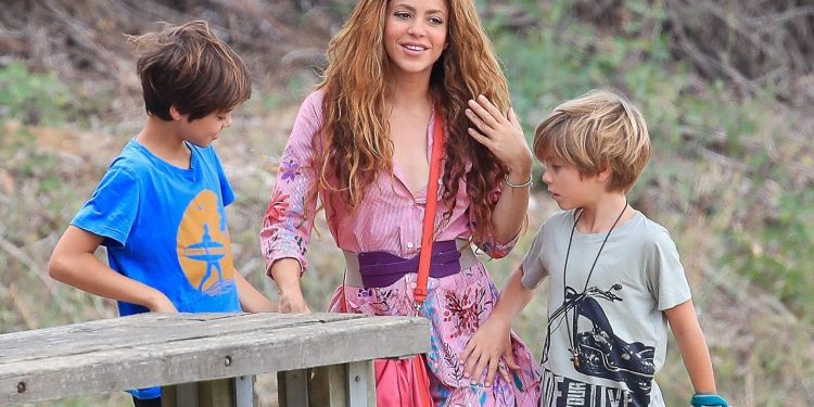 Shakira reaparece tras las fotos de Piqué con su nueva novia