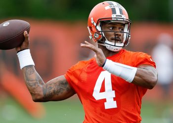 NFL suspende a Deshaun Watson por 11 partidos sin paga tras conducta sexual