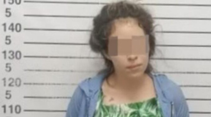 Aseguran a mujer acusada de intentar asfixiar a su hijo de 7 años en Playa del Carmen