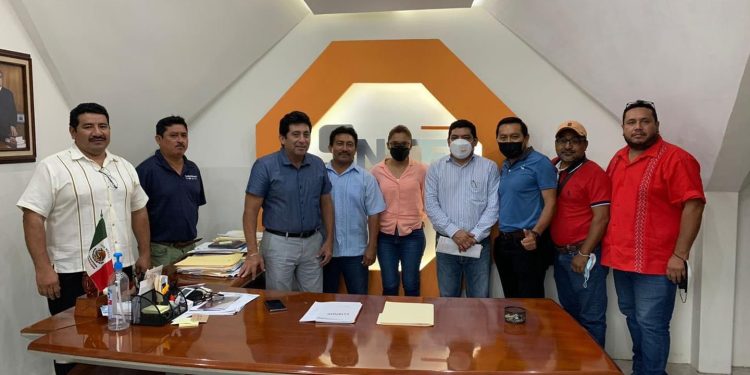 Atienden inconformidad con reacomodos de maestros