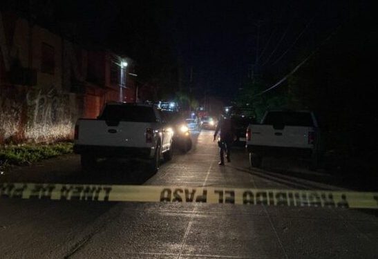 Comando armado secuestra a dos personas en un restaurante de Cancún