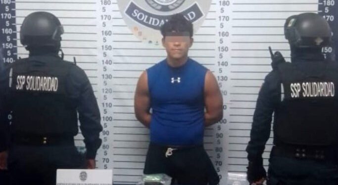 Detienen a narcomenudista por portación de marihuana en Playa del Carmen