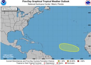 Mantienen bajo vigilancia onda tropical ubicada actualmente en costas africanas