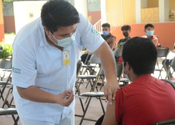 En 5 municipios, la aplicación de segundas dosis a los adolescentes de 12 a 14 años