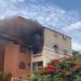 Cortocircuito provoca incendio en un condominio en Cancún