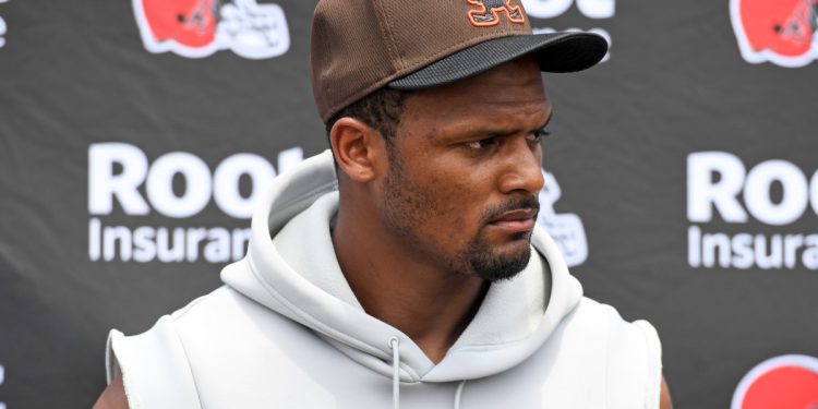 Suspenden a Deshaun Watson, mariscal de los Browns; por conducta sexual inapropiada