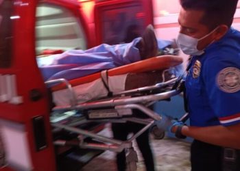 Abandonan a joven gravemente herido en la región 227, no hay detenidos