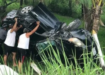 Aparatosa volcadura en el tramo carretero Chetumal – Bacalar deja saldo de un herido