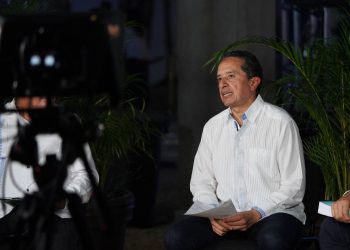 Carlos Joaquín exhortó los quintanarroenses a seguir trabajando juntos y en unidad