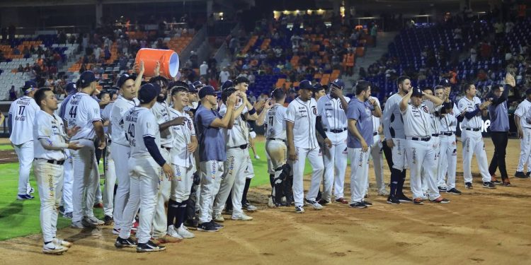 Tigres cierra la temporada regular con Walkoff en casa