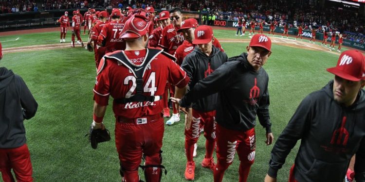 Explotan cañones escarlatas en el Estadio Alfredo Harp Helú