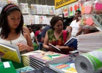 Endeudados al extremo por regreso a clases