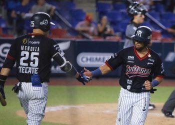 José Cardona brilla en triunfo sobre Mariachis