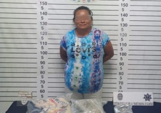 Aseguran a mujer en posesión de posible marihuana en Solidaridad