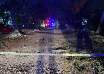 Ataque armado deja daños materiales en un domicilio y un taxi en Cancún; no hay detenidos ni heridos