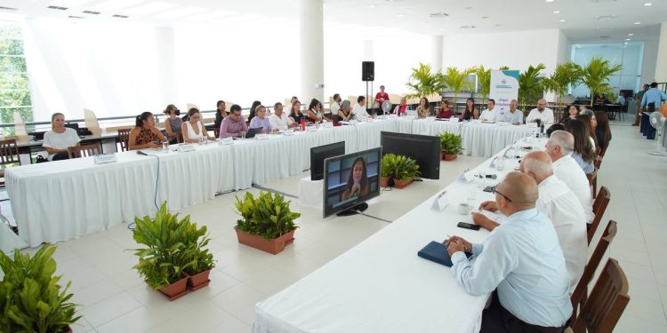 Realizan en la Universidad del Caribe la quinta glosa ciudadana de gobierno abierto y desarrollo sostenible