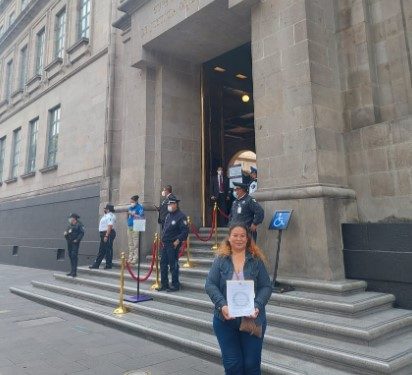 La Red de Víctimas Quintanarroense hace entrega del caso de Catalina Castro y Sergio León Cervantes a la SCJN