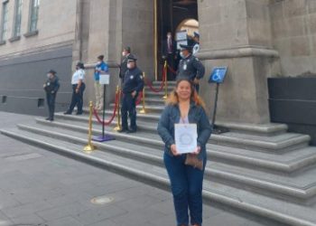 La Red de Víctimas Quintanarroense hace entrega del caso de Catalina Castro y Sergio León Cervantes a la SCJN