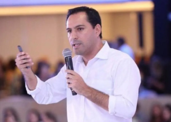 Mauricio Vila inmisericorde con 9 mil 800 trabajadores; ‘candil de la calle oscuridad de su casa’