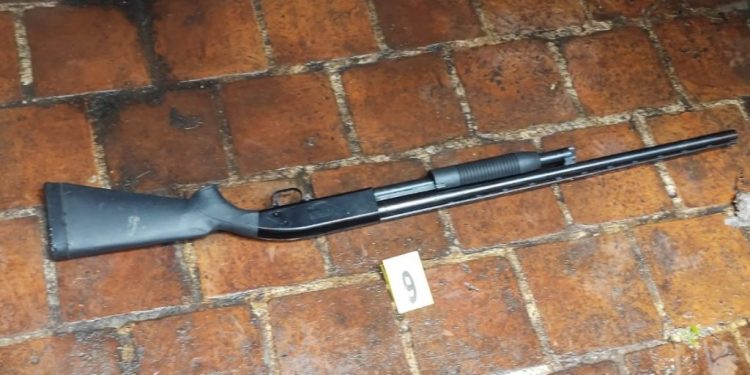 FGR decomisa seis mil cartuchos y armas de fuego dentro de un inmueble en Guadalajara