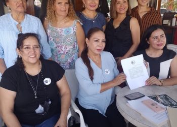 Colectivo 50 + 1 respalda a la síndica de Bacalar