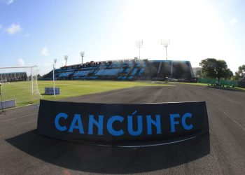 Cancún FC y ‘ciudadanos por ciudadanos’ unen fuerzas en pro del ‘Mochilatón ’