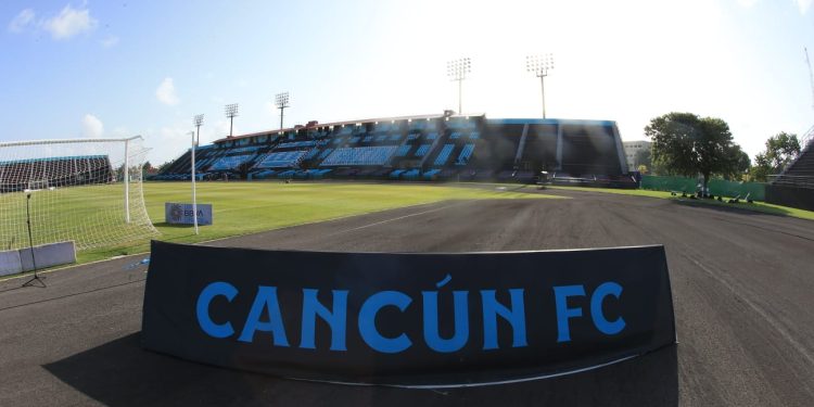 Cancún FC y ‘ciudadanos por ciudadanos’ unen fuerzas en pro del ‘Mochilatón ’