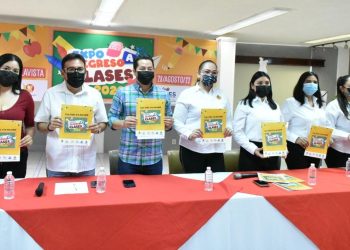 Expo regreso a clases para apoyar a padres de familia