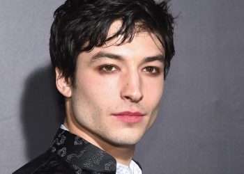 Ezra Miller actor de The Flash se somete a un tratamiento por problemas de salud mental