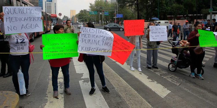 Familiares de niños con TDAH interponen amparo por escasez de medicamentos