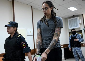 Condenan a 9 años de prisión a la basquetbolista Brittney Griner por tráfico de drogas