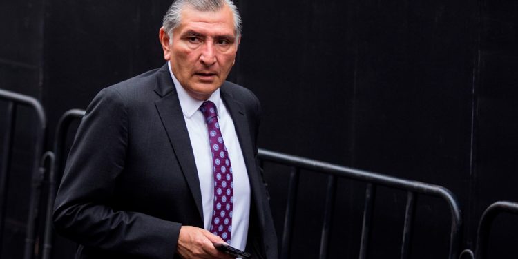 Adán Augusto niega división contra Ricardo Monreal de Morena tras cancelar reunión plenaria