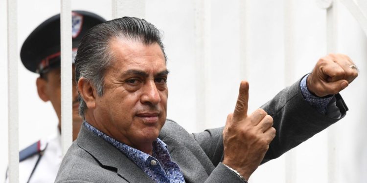 Jaime Rodríguez «El Bronco» presenta problemas de salud luego de ser arrestado el 15 de marzo
