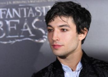 Actor Ezra Miller ha preocupado a sus familiares por su salud mental