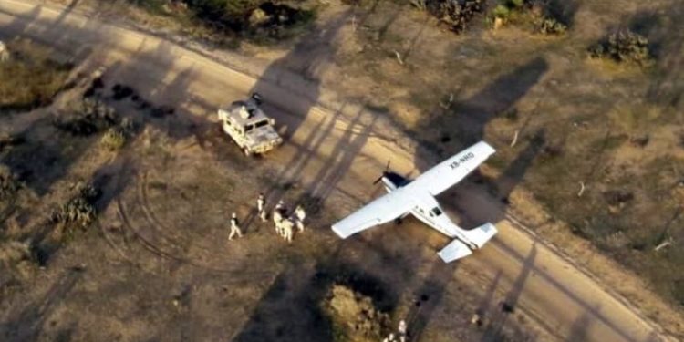 Roban avioneta asegurada por la FGR en San Quintín, Baja California