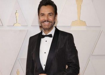 Eugenio Derbez es operado con éxito tras sufrir un accidente que le provocó fractura en el hombro