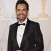 Eugenio Derbez es operado con éxito tras sufrir un accidente que le provocó fractura en el hombro