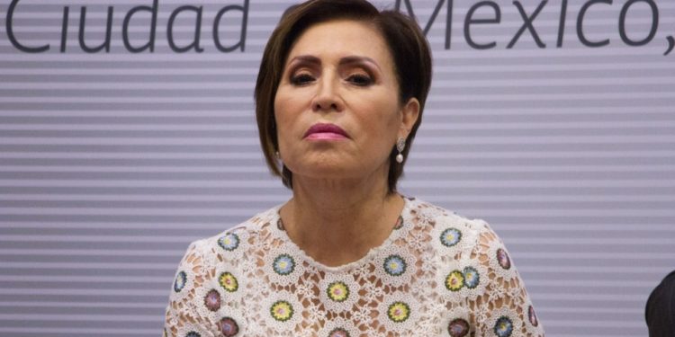 Juez suspende orden de aprehensión en contra de Rosario Robles por delitos de delincuencia organizada