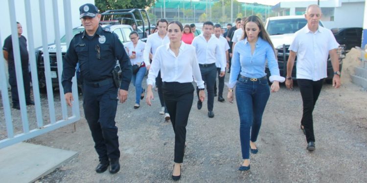 Asume Ana Patricia Peralta de la Peña mando de Seguridad Pública en BJ